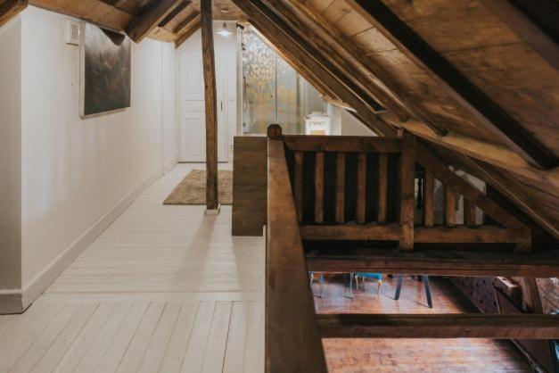 פיאטרה ניאמט Gallery Loft מראה חיצוני תמונה
